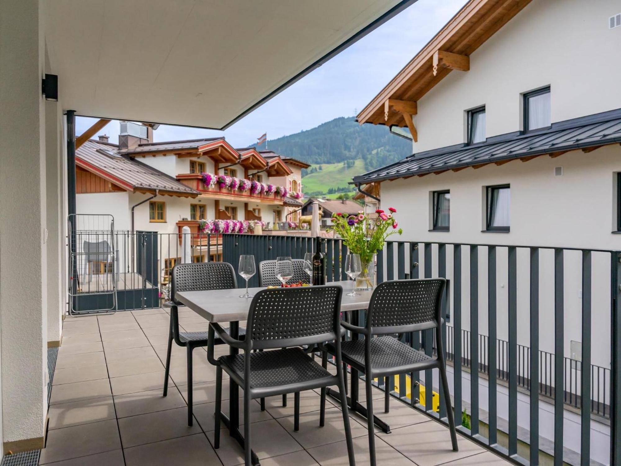 Falken Suites Top 4 Kaprun Exterior foto