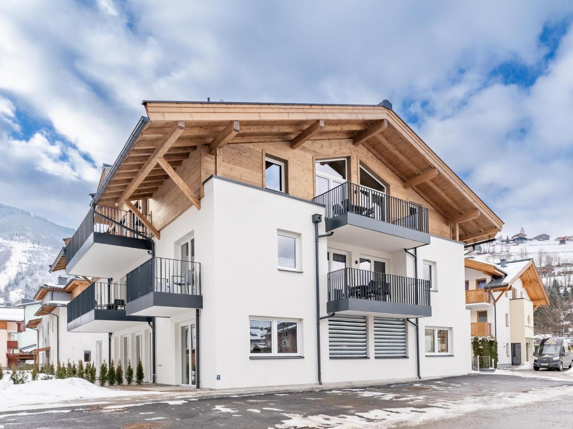 Falken Suites Top 4 Kaprun Exterior foto