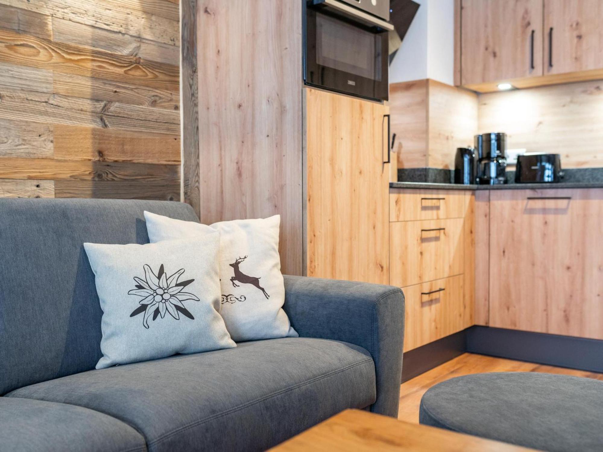 Falken Suites Top 4 Kaprun Exterior foto